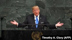 Президент США Дональд Трамп выступает на сессии Генеральной Ассамблеи в Нью-Йорке 